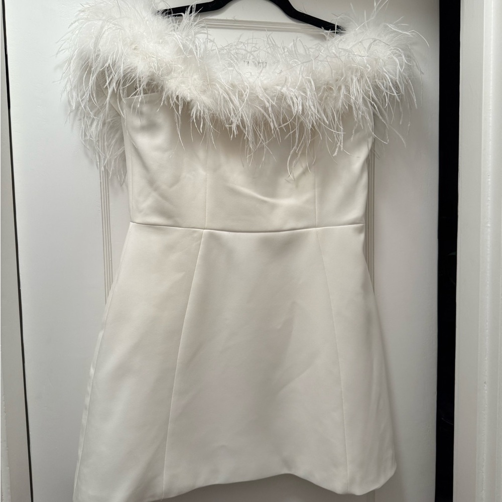 Club L London Off Shoulder White Feather Dress - Picture 2 of 11